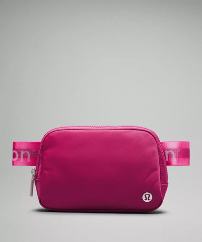 PRE ORDER-Everywhere Belt Bag 1L Wordmark