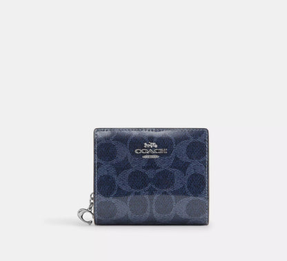 PRE ORDER-Snap Wallet