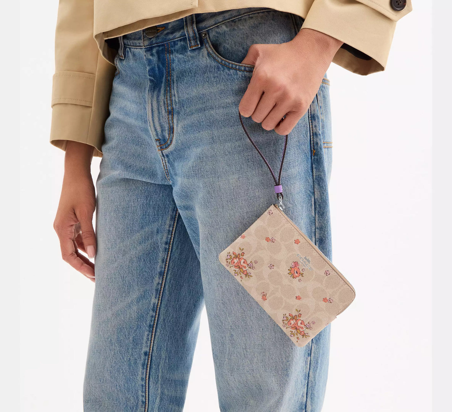 Corner Zip Wristlet