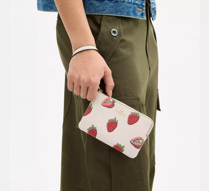 Corner Zip Wristlet