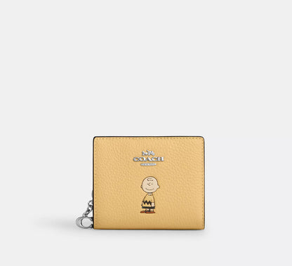 PRE ORDER-Snap Wallet